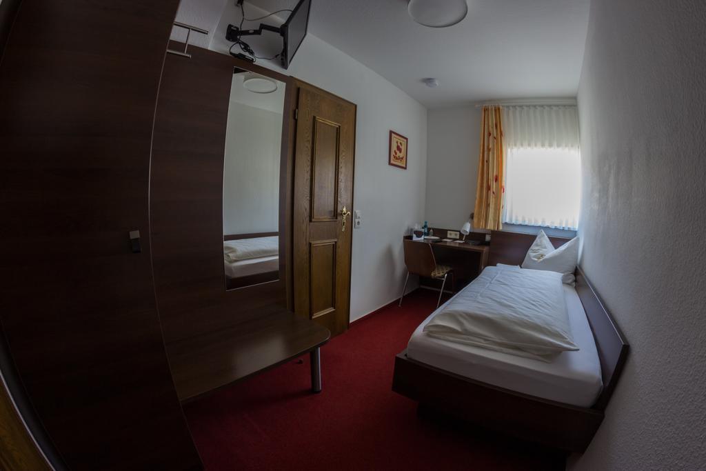 Ratskeller Niederurff Hotel Bad Zwesten Værelse billede